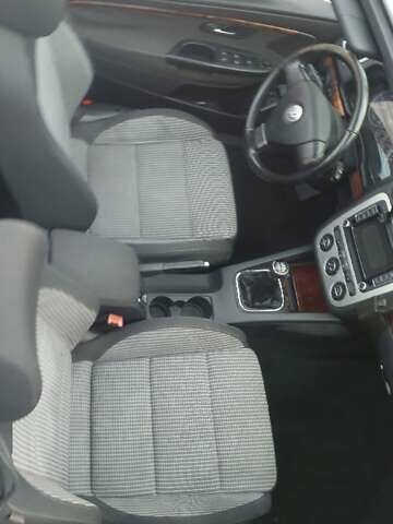 Чорний Фольксваген Еос, об'ємом двигуна 2 л та пробігом 266 тис. км за 7500 $, фото 4 на Automoto.ua