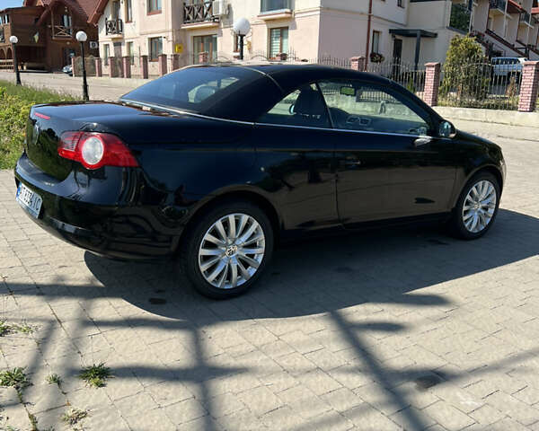 Черный Фольксваген Эос, объемом двигателя 1.4 л и пробегом 260 тыс. км за 7400 $, фото 6 на Automoto.ua