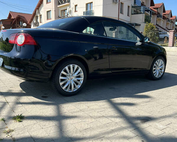 Черный Фольксваген Эос, объемом двигателя 1.4 л и пробегом 260 тыс. км за 7400 $, фото 5 на Automoto.ua