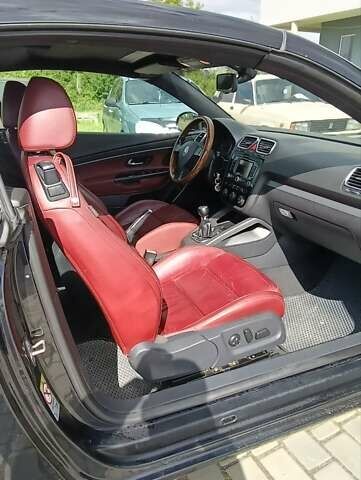 Черный Фольксваген Эос, объемом двигателя 1.4 л и пробегом 265 тыс. км за 8000 $, фото 1 на Automoto.ua