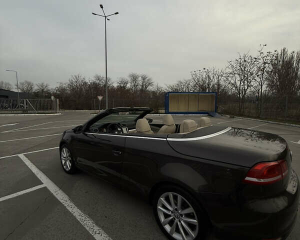 Коричневый Фольксваген Эос, объемом двигателя 1.98 л и пробегом 228 тыс. км за 7900 $, фото 7 на Automoto.ua