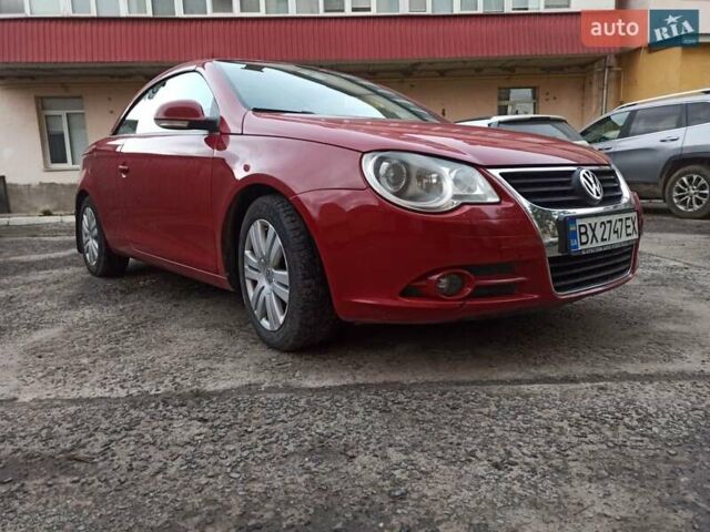 Красный Фольксваген Эос, объемом двигателя 2 л и пробегом 192 тыс. км за 5600 $, фото 12 на Automoto.ua
