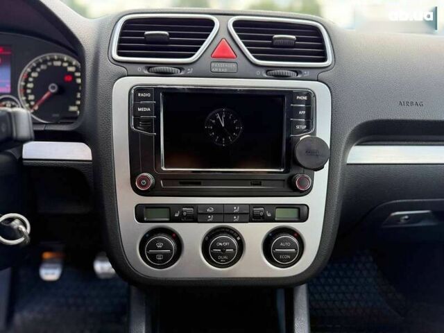 Фольксваген Эос, объемом двигателя 2 л и пробегом 255 тыс. км за 5590 $, фото 24 на Automoto.ua