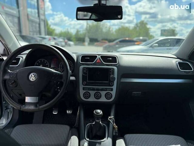 Фольксваген Эос, объемом двигателя 2 л и пробегом 255 тыс. км за 5590 $, фото 26 на Automoto.ua
