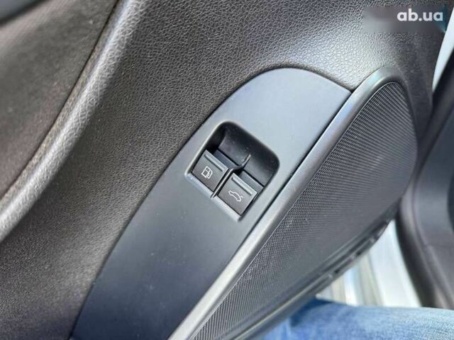 Фольксваген Эос, объемом двигателя 2 л и пробегом 255 тыс. км за 5590 $, фото 22 на Automoto.ua