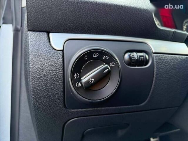 Фольксваген Эос, объемом двигателя 2 л и пробегом 255 тыс. км за 5590 $, фото 23 на Automoto.ua