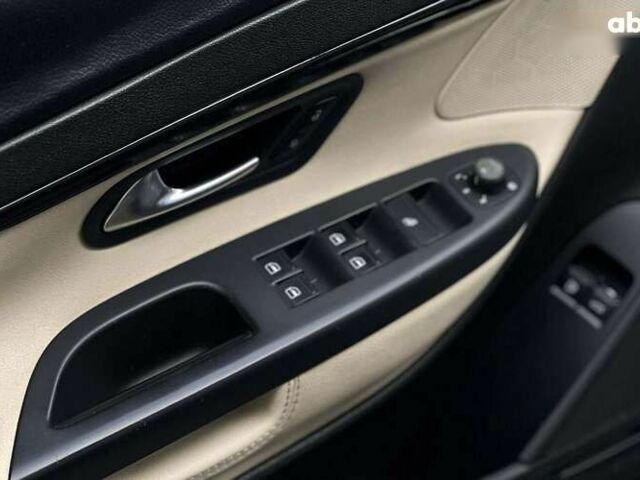 Фольксваген Еос, об'ємом двигуна 2 л та пробігом 310 тис. км за 8300 $, фото 8 на Automoto.ua