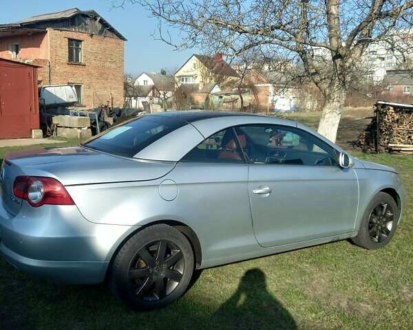 Сірий Фольксваген Еос, об'ємом двигуна 2 л та пробігом 170 тис. км за 6000 $, фото 10 на Automoto.ua