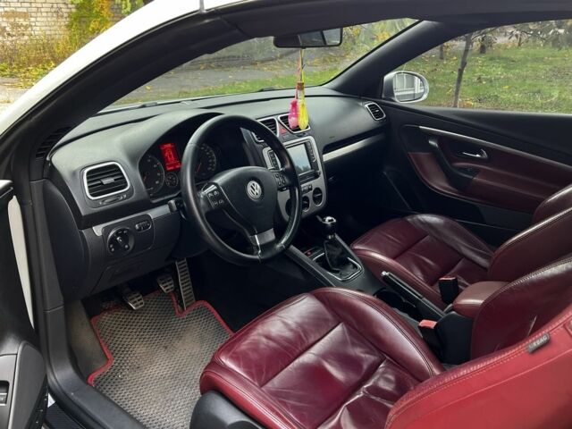 Серый Фольксваген Эос, объемом двигателя 2 л и пробегом 230 тыс. км за 4800 $, фото 6 на Automoto.ua