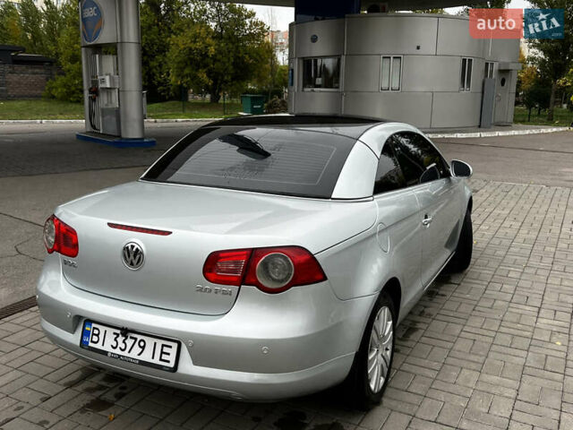 Серый Фольксваген Эос, объемом двигателя 1.98 л и пробегом 238 тыс. км за 4300 $, фото 7 на Automoto.ua