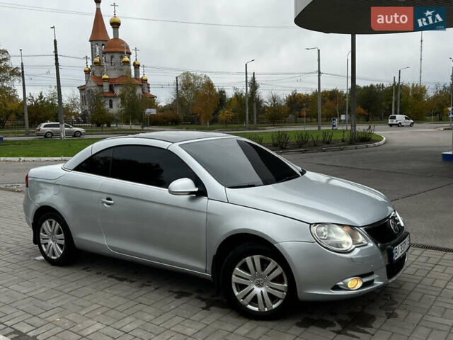 Серый Фольксваген Эос, объемом двигателя 1.98 л и пробегом 238 тыс. км за 4300 $, фото 1 на Automoto.ua