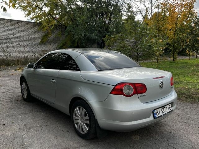 Серый Фольксваген Эос, объемом двигателя 2 л и пробегом 230 тыс. км за 4800 $, фото 1 на Automoto.ua