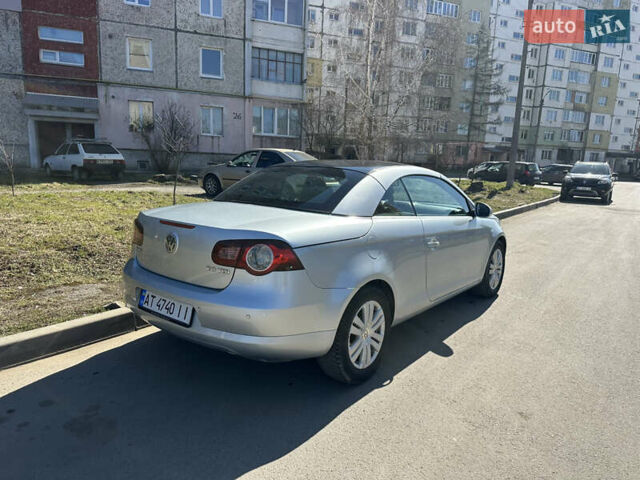 Серый Фольксваген Эос, объемом двигателя 2 л и пробегом 100 тыс. км за 7500 $, фото 4 на Automoto.ua