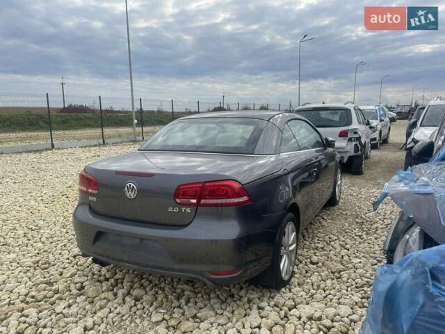 Серый Фольксваген Эос, объемом двигателя 2 л и пробегом 97 тыс. км за 8500 $, фото 2 на Automoto.ua