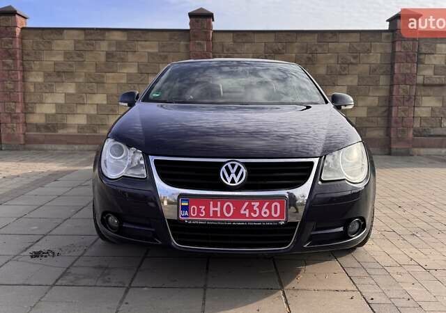 Синий Фольксваген Эос, объемом двигателя 2 л и пробегом 238 тыс. км за 6999 $, фото 4 на Automoto.ua