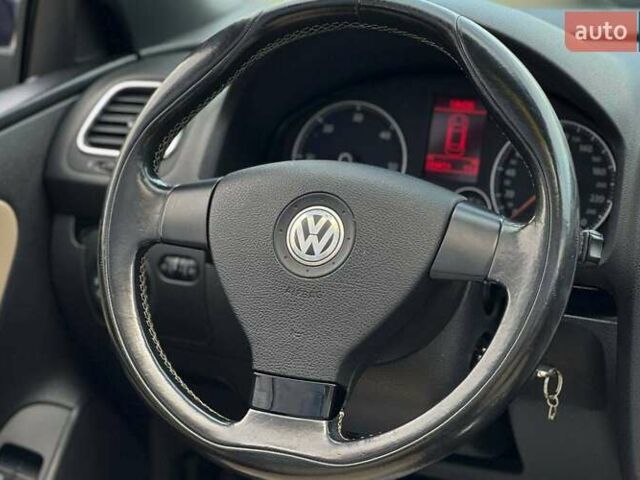 Синій Фольксваген Еос, об'ємом двигуна 1.97 л та пробігом 310 тис. км за 8600 $, фото 14 на Automoto.ua