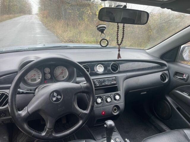 Серый Фольксваген ЕвроВан, объемом двигателя 2.4 л и пробегом 320 тыс. км за 4700 $, фото 2 на Automoto.ua