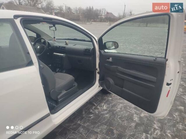 Білий Фольксваген Фокс, об'ємом двигуна 1.2 л та пробігом 327 тис. км за 4100 $, фото 21 на Automoto.ua