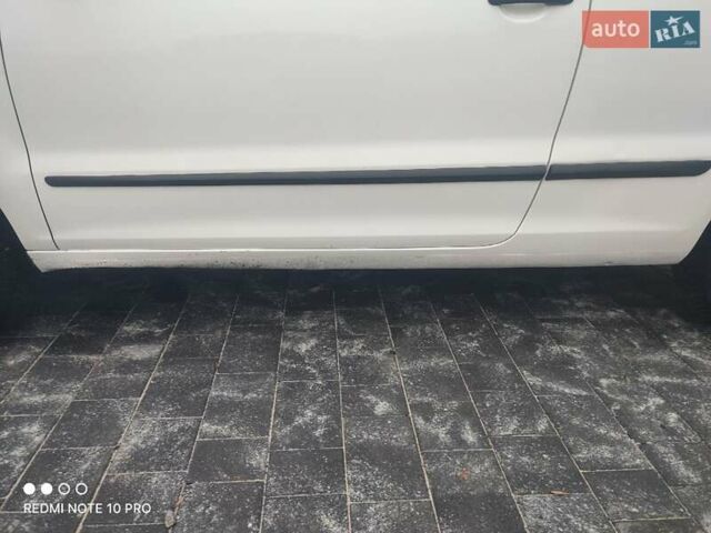 Білий Фольксваген Фокс, об'ємом двигуна 1.2 л та пробігом 327 тис. км за 4100 $, фото 15 на Automoto.ua