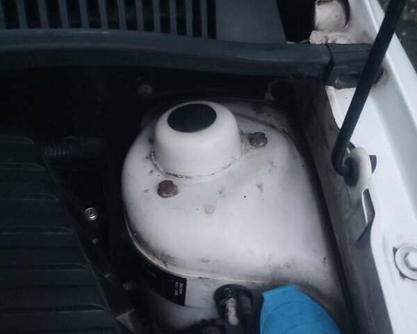 Білий Фольксваген Фокс, об'ємом двигуна 1.2 л та пробігом 327 тис. км за 4100 $, фото 43 на Automoto.ua