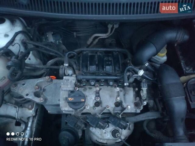 Білий Фольксваген Фокс, об'ємом двигуна 1.2 л та пробігом 327 тис. км за 4100 $, фото 40 на Automoto.ua