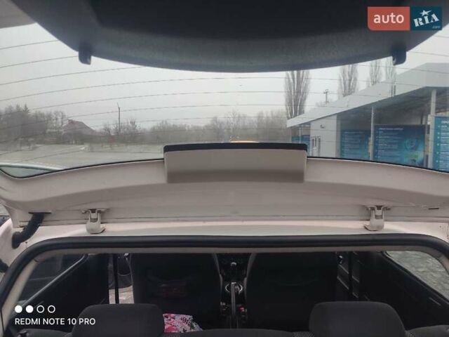 Білий Фольксваген Фокс, об'ємом двигуна 1.2 л та пробігом 327 тис. км за 4100 $, фото 24 на Automoto.ua