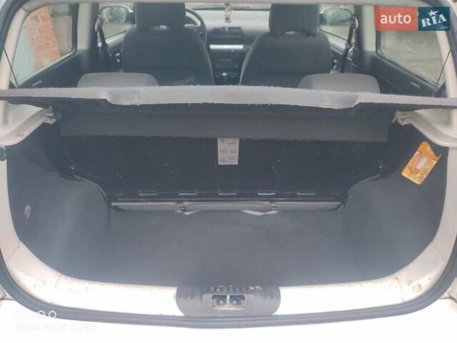 Білий Фольксваген Фокс, об'ємом двигуна 1.2 л та пробігом 327 тис. км за 4100 $, фото 25 на Automoto.ua