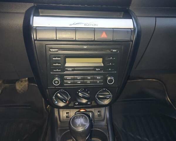 Білий Фольксваген Фокс, об'ємом двигуна 1.2 л та пробігом 327 тис. км за 4100 $, фото 33 на Automoto.ua