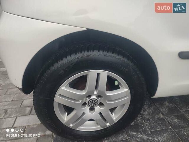 Білий Фольксваген Фокс, об'ємом двигуна 1.2 л та пробігом 327 тис. км за 4100 $, фото 12 на Automoto.ua