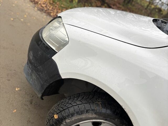 Белый Фольксваген Фокс, объемом двигателя 1.2 л и пробегом 2 тыс. км за 4000 $, фото 4 на Automoto.ua