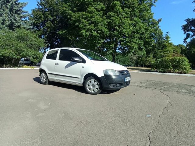 Білий Фольксваген Фокс, об'ємом двигуна 1 л та пробігом 270 тис. км за 3800 $, фото 1 на Automoto.ua