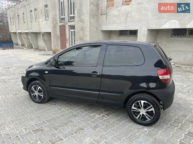 Чорний Фольксваген Фокс, об'ємом двигуна 1.2 л та пробігом 283 тис. км за 3000 $, фото 7 на Automoto.ua