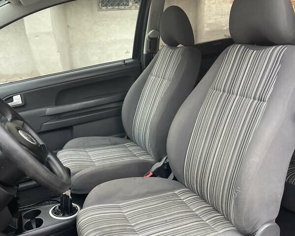 Чорний Фольксваген Фокс, об'ємом двигуна 1.2 л та пробігом 283 тис. км за 3000 $, фото 30 на Automoto.ua