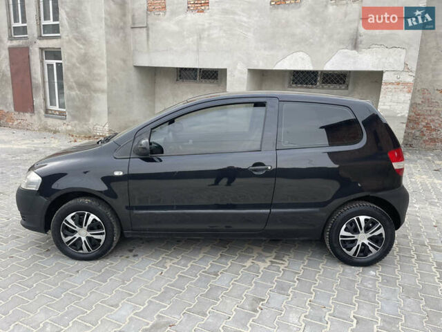 Чорний Фольксваген Фокс, об'ємом двигуна 1.2 л та пробігом 283 тис. км за 3000 $, фото 6 на Automoto.ua