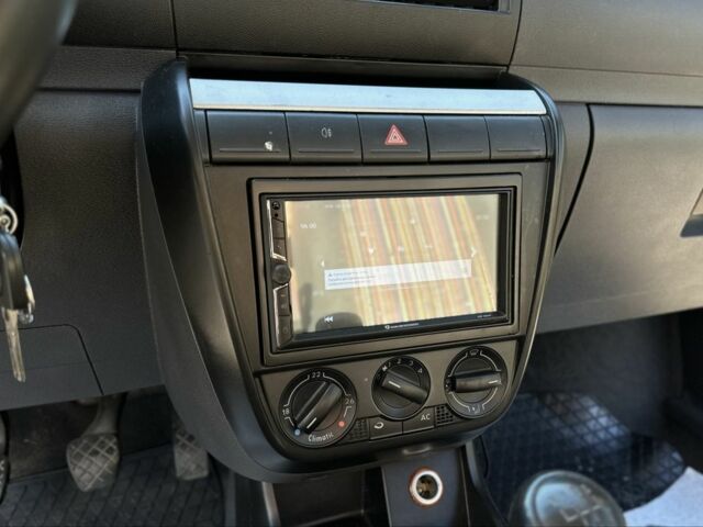 Фольксваген Фокс 2006 в Львове на Automoto.ua Черный Фольксваген Фокс, объемом двигателя 1.2 л и пробегом 193 тыс. км за 3999 $, фото 17 на Automoto.ua