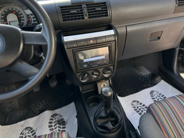 Фольксваген Фокс 2006 в Львове на Automoto.ua Черный Фольксваген Фокс, объемом двигателя 1.2 л и пробегом 193 тыс. км за 3999 $, фото 16 на Automoto.ua