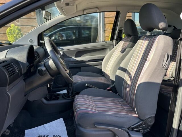 Фольксваген Фокс 2006 в Львове на Automoto.ua Черный Фольксваген Фокс, объемом двигателя 1.2 л и пробегом 193 тыс. км за 3999 $, фото 11 на Automoto.ua