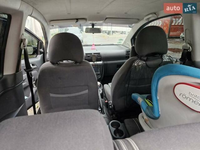 Фольксваген Фокс 2006 в Киеве на Automoto.ua Черный Фольксваген Фокс, объемом двигателя 1.2 л и пробегом 180 тыс. км за 3699 $, фото 15 на Automoto.ua