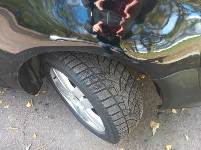 Черный Фольксваген Фокс, объемом двигателя 1.2 л и пробегом 170 тыс. км за 3500 $, фото 2 на Automoto.ua