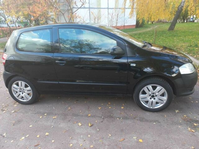 Черный Фольксваген Фокс, объемом двигателя 1.2 л и пробегом 170 тыс. км за 3500 $, фото 9 на Automoto.ua