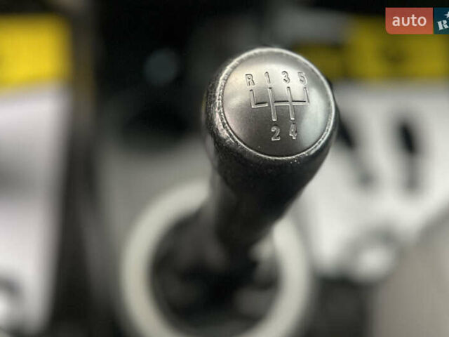 Красный Фольксваген Фокс, объемом двигателя 1.2 л и пробегом 144 тыс. км за 4300 $, фото 12 на Automoto.ua