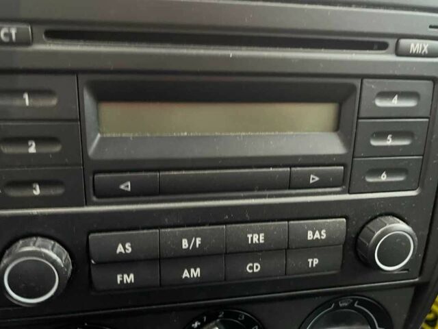 Червоний Фольксваген Фокс, об'ємом двигуна 1.2 л та пробігом 144 тис. км за 4300 $, фото 13 на Automoto.ua