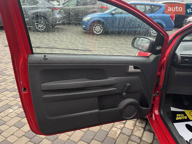 Красный Фольксваген Фокс, объемом двигателя 1.2 л и пробегом 144 тыс. км за 4300 $, фото 10 на Automoto.ua