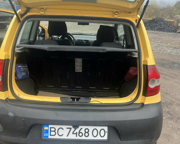 Фольксваген Фокс 2006 в Новоукраинке на Automoto.ua Желтый Фольксваген Фокс, объемом двигателя 1.42 л и пробегом 327 тыс. км за 2400 $, фото 9 на Automoto.ua