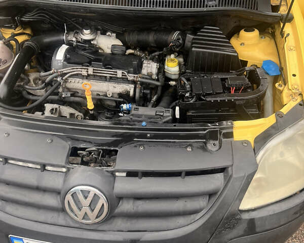 Фольксваген Фокс 2006 в Новоукраинке на Automoto.ua Желтый Фольксваген Фокс, объемом двигателя 1.42 л и пробегом 327 тыс. км за 2400 $, фото 11 на Automoto.ua
