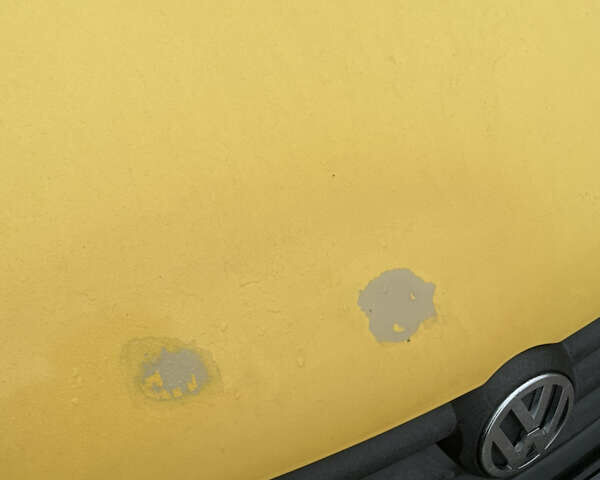 Жовтий Фольксваген Фокс, об'ємом двигуна 1.2 л та пробігом 150 тис. км за 4000 $, фото 2 на Automoto.ua