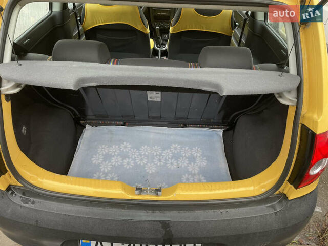 Жовтий Фольксваген Фокс, об'ємом двигуна 1.2 л та пробігом 150 тис. км за 4000 $, фото 5 на Automoto.ua