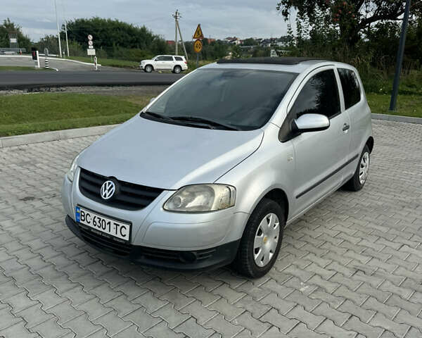 Серый Фольксваген Фокс, объемом двигателя 1.2 л и пробегом 290 тыс. км за 2800 $, фото 8 на Automoto.ua