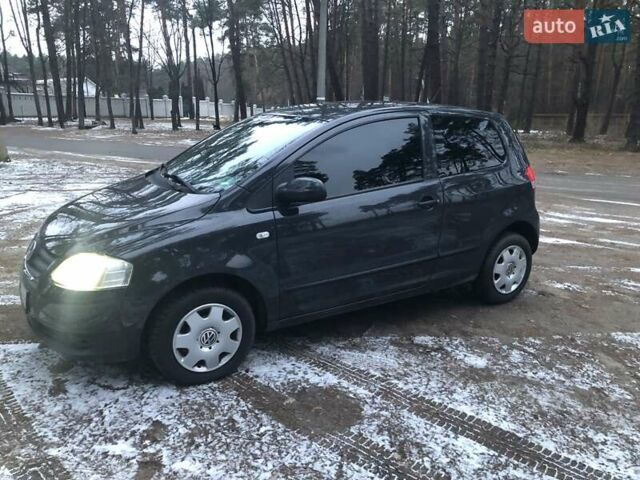 Серый Фольксваген Фокс, объемом двигателя 1.2 л и пробегом 198 тыс. км за 3700 $, фото 7 на Automoto.ua