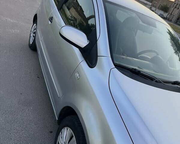 Серый Фольксваген Фокс, объемом двигателя 1.2 л и пробегом 266 тыс. км за 3900 $, фото 7 на Automoto.ua